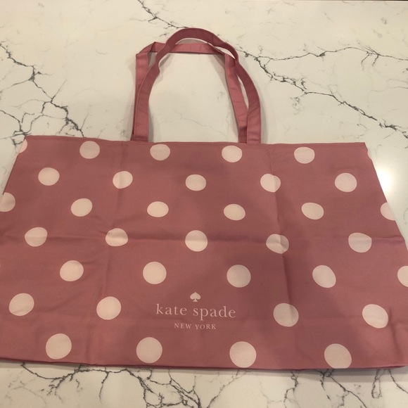 kate spade Handbags - KATE SPADE - TOTE 🖤♠️